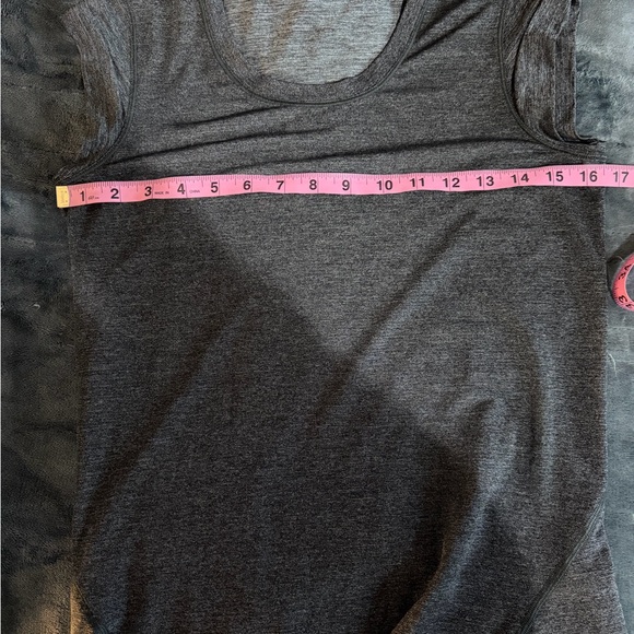 Lululemon Gray Top - Picture 4 of 4